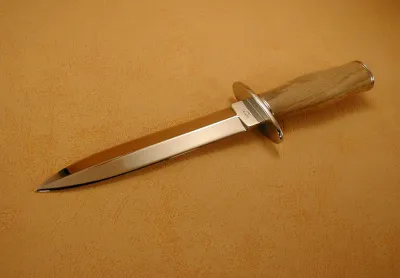couteau droit